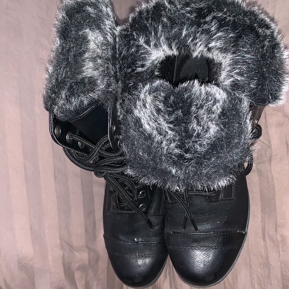 Boots - Picture 7 of 10